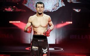 Усман Нурмагомедов відреагував на заборону російського прапора в Bellator