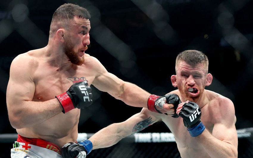 Мераб Двалішвілі захистив титул у бою з Корі Сандхагеном на UFC 320