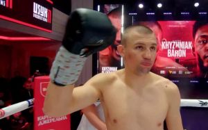 Олександр Хижняк не помітив Вілмера Барона в дебютному бою на профі-рингу