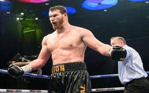 Арсланбеку Махмудову вистачило одного раунду, щоб виграти у Валліша