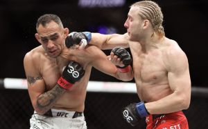 Дана Вайт висловився про майбутнє Фергюсона після поразки на UFC 296