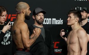 Відео бою Жалгас Жумагулов - Чарльз Джонсон UFC Fight Night 215