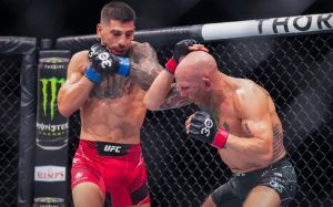 Топурія здобув домінуючу перемогу над Емметтом у головному бою UFC on ABC 5