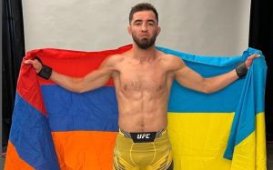 Шолінян розніс українських політиків