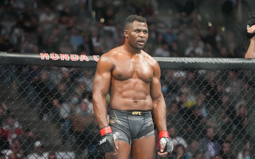 Співак шкодує про відхід Нганну з UFC