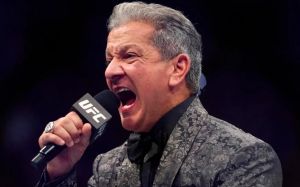 Брюс Баффер не вважає Махачева переможцем у бою з Волкановскі: "Мені здалося, Алекс виграв 3:2 за раундами"