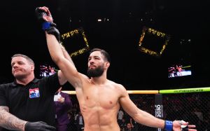 Нассурдін Імавов кинув виклик дю Плессі: "Я розірву вашого чемпіона"