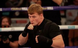 Олександр Повєткін прокоментував своє відсторонення від боксу: "Це якась безглузда фігня"