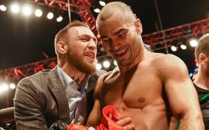 Лобов подав до суду на Конора Макгрегора через віскі Proper No. Twelve