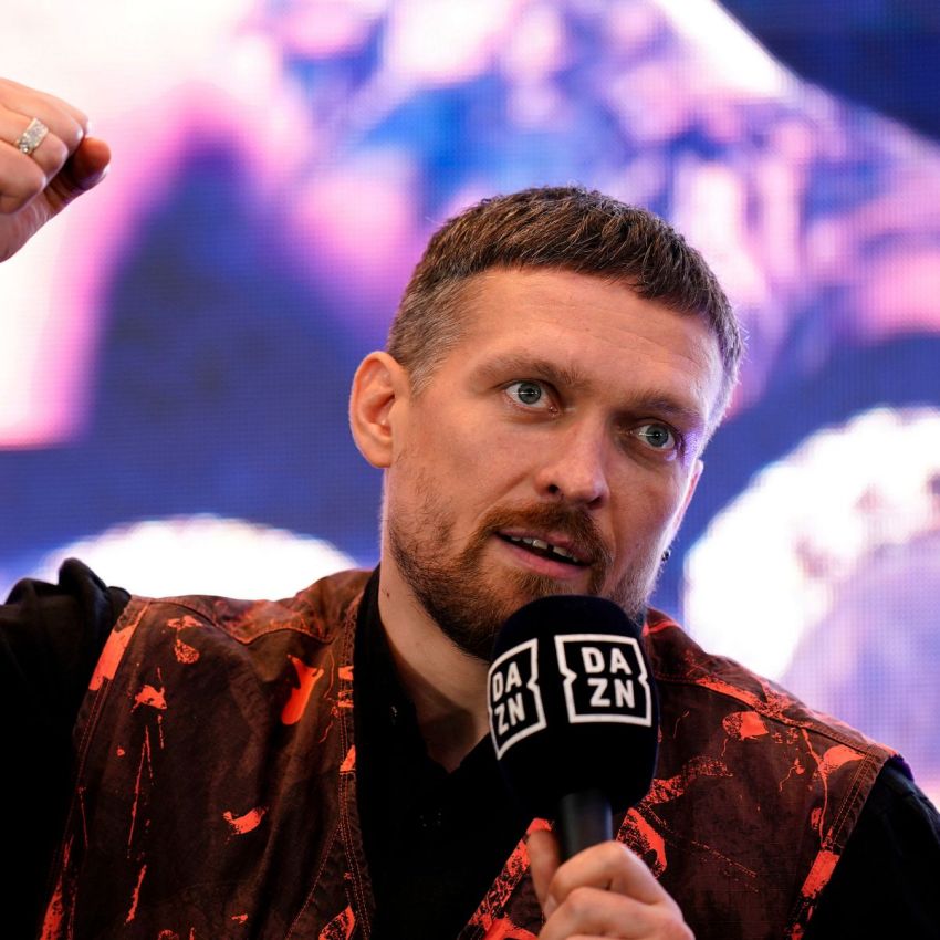 Олександр Усик назвав двох бажаних суперників по останньому бою